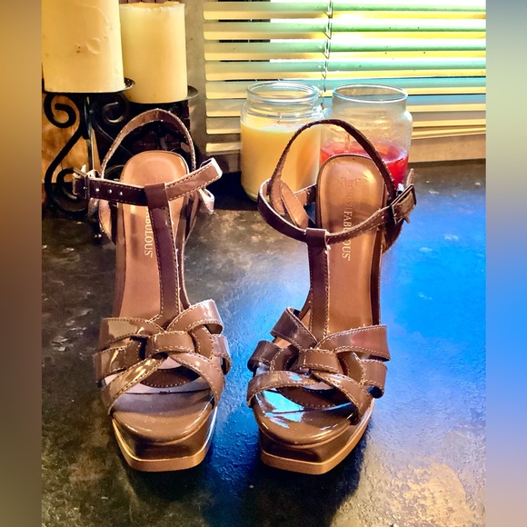 EUC JUST FABULOUS Women's Dark Taupe Ankle Strap 5.5-6" Stiletto Heels. Size:6.5 - Picture 3 of 9